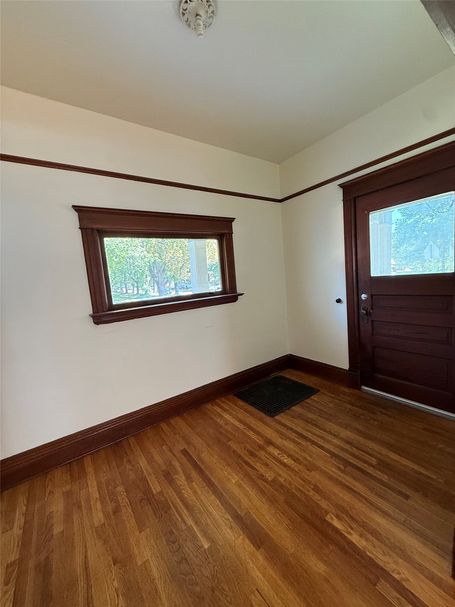 238 & 242 S 5th Street E