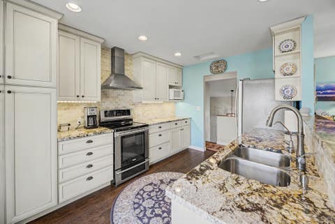 Tiny photo for 1100 Highland Street, Helena, MT 59601 (MLS # 30076693)