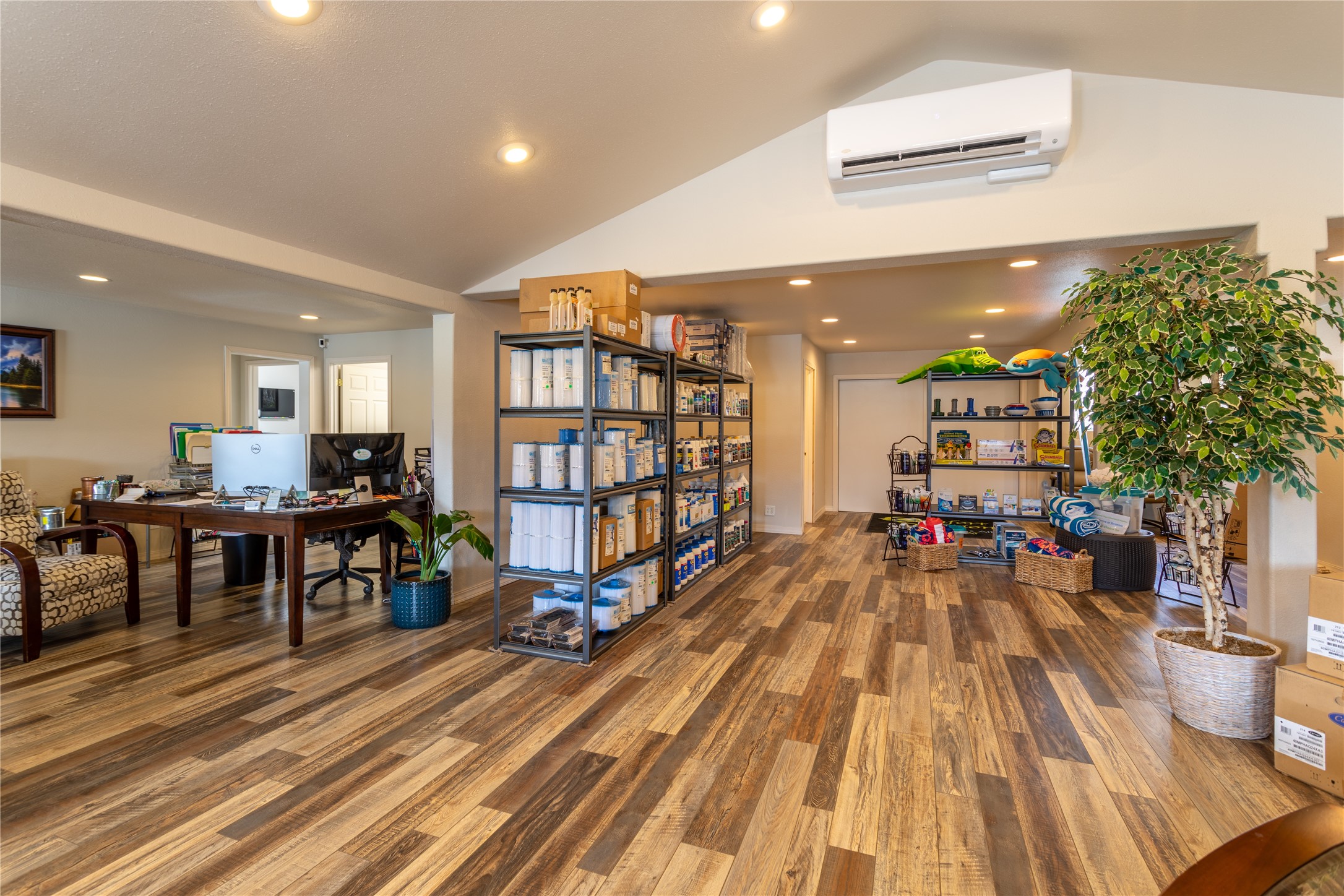 Victor, Montana 59875, United States, ,Commercial,Active,45233