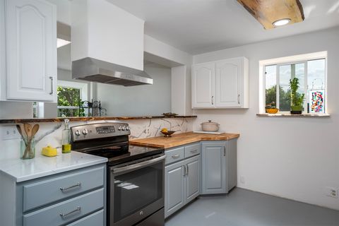 Tiny photo for 3333 Middle Road, Columbia Falls, MT 59912 (MLS # 30069553)