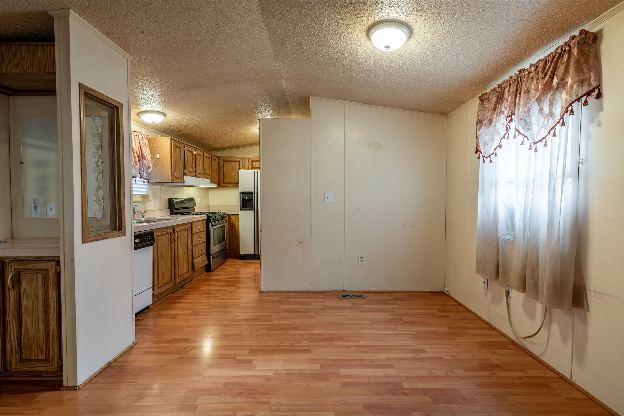 705 E Travois Street