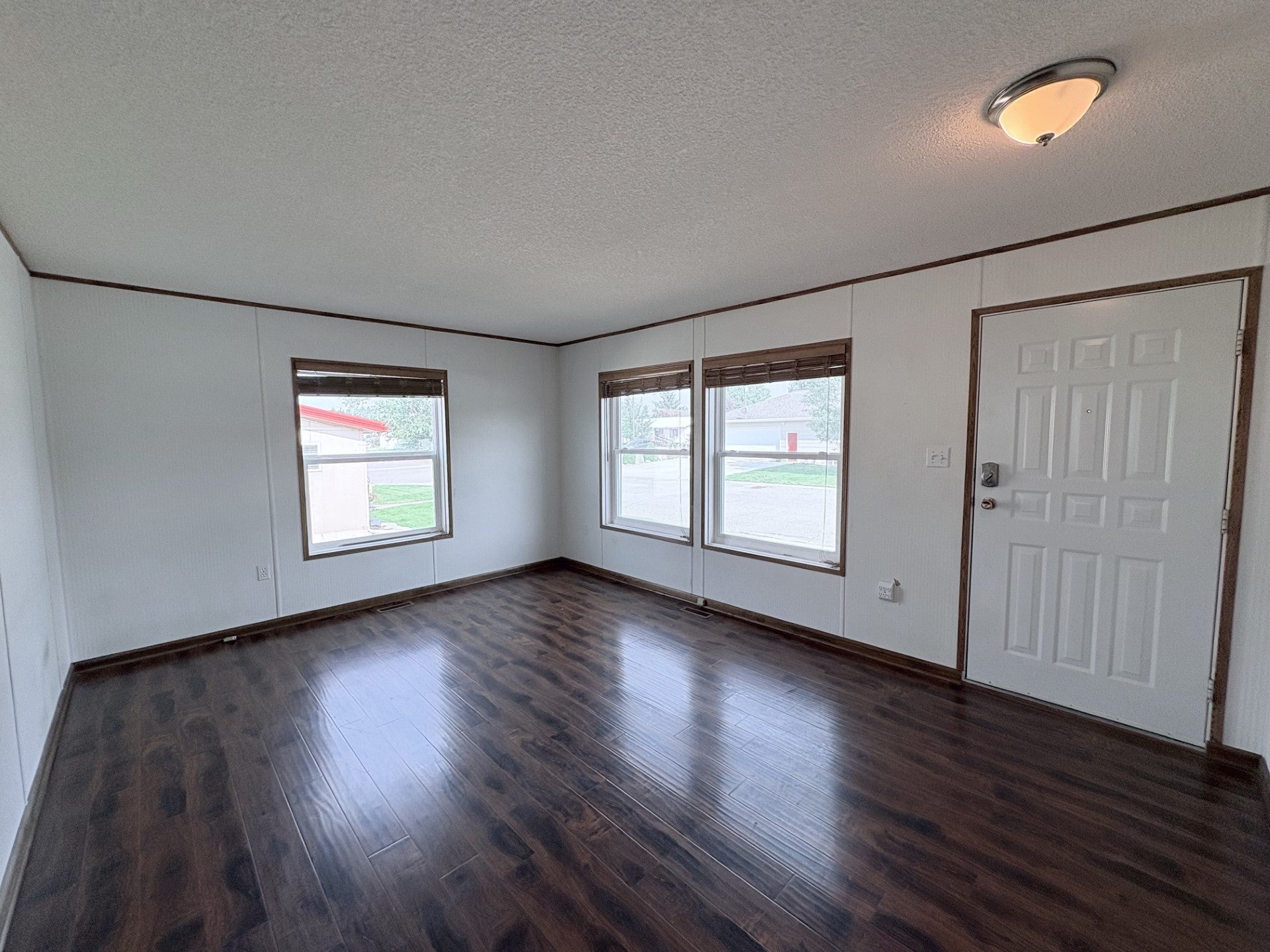 239 W Jackson Avenue