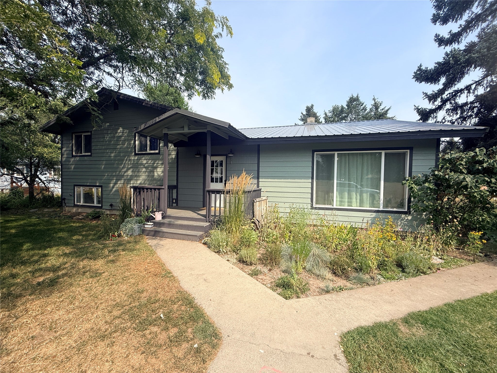 604 W 3rd Street