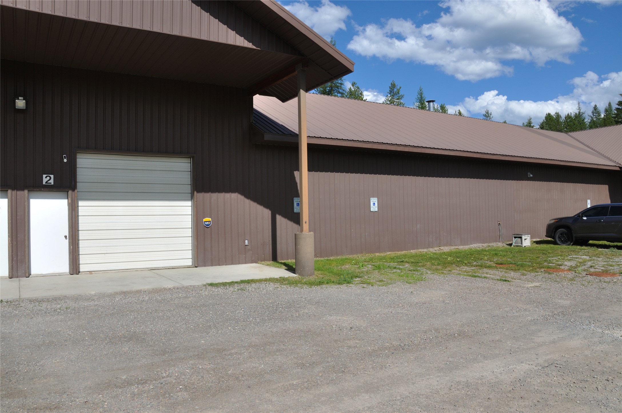 6065 - 6073 US Highway 93 N