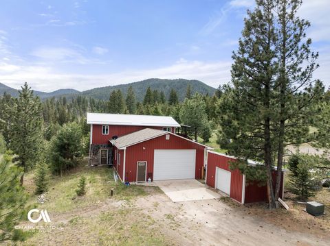 Photo of 2004 Grizzly Gulch Drive, Helena, MT 59601 (MLS # 30071094)