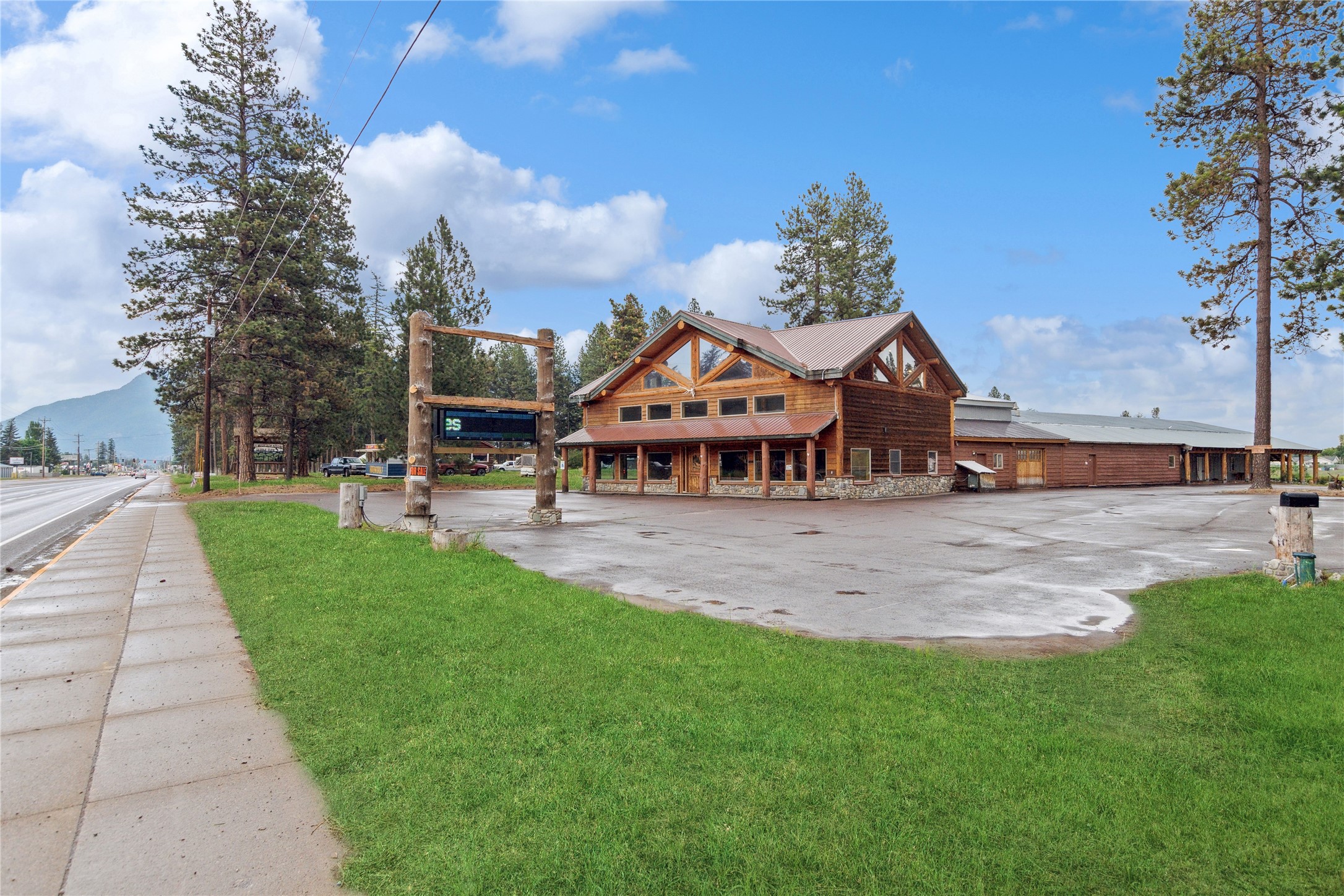 2400 HWY 2 W (2400 9th Street W)