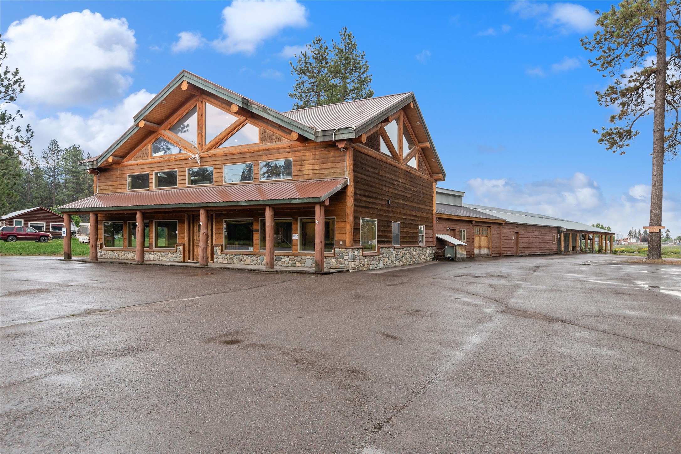 2400 HWY 2 W (2400 9th Street W)