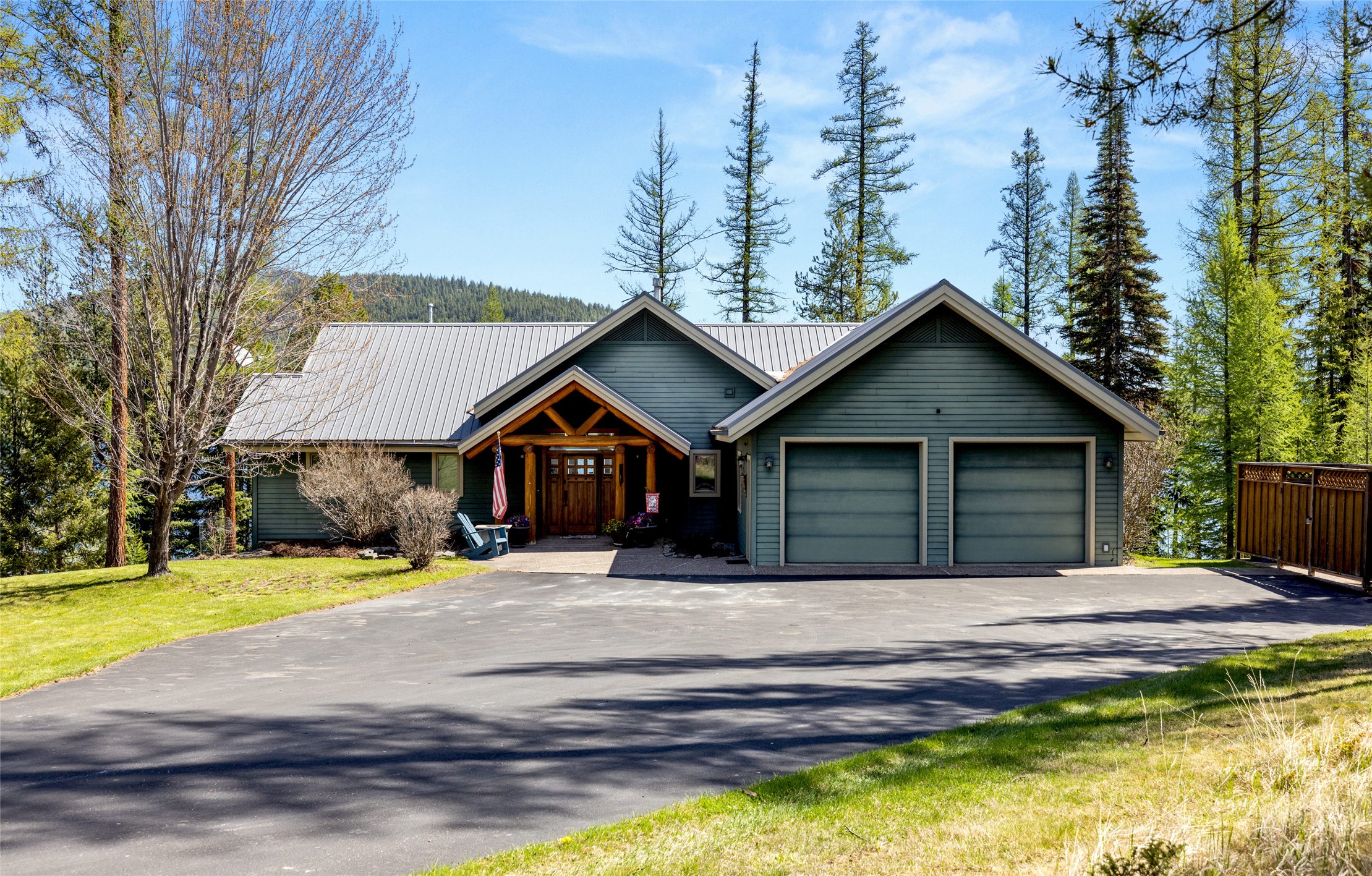 910 McGregor Lane