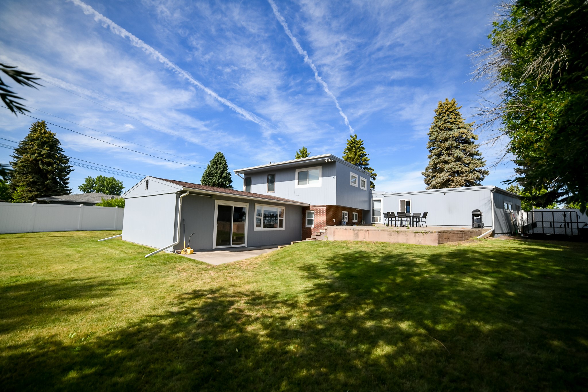 2225 Holly Court