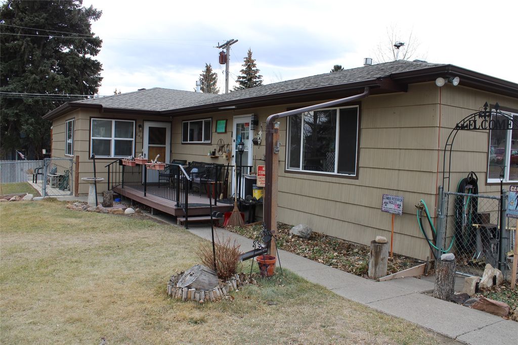 Photo of 240 / 242 Smelter Avenue NW #240 &amp; 242, Great Falls, MT 59404 (MLS # 30063900)