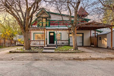 Photo of 2335 Gilbert Avenue, Missoula, MT 59802 (MLS # 30068148)