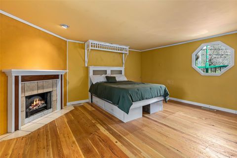 Tiny photo for 2335 Gilbert Avenue, Missoula, MT 59802 (MLS # 30068148)