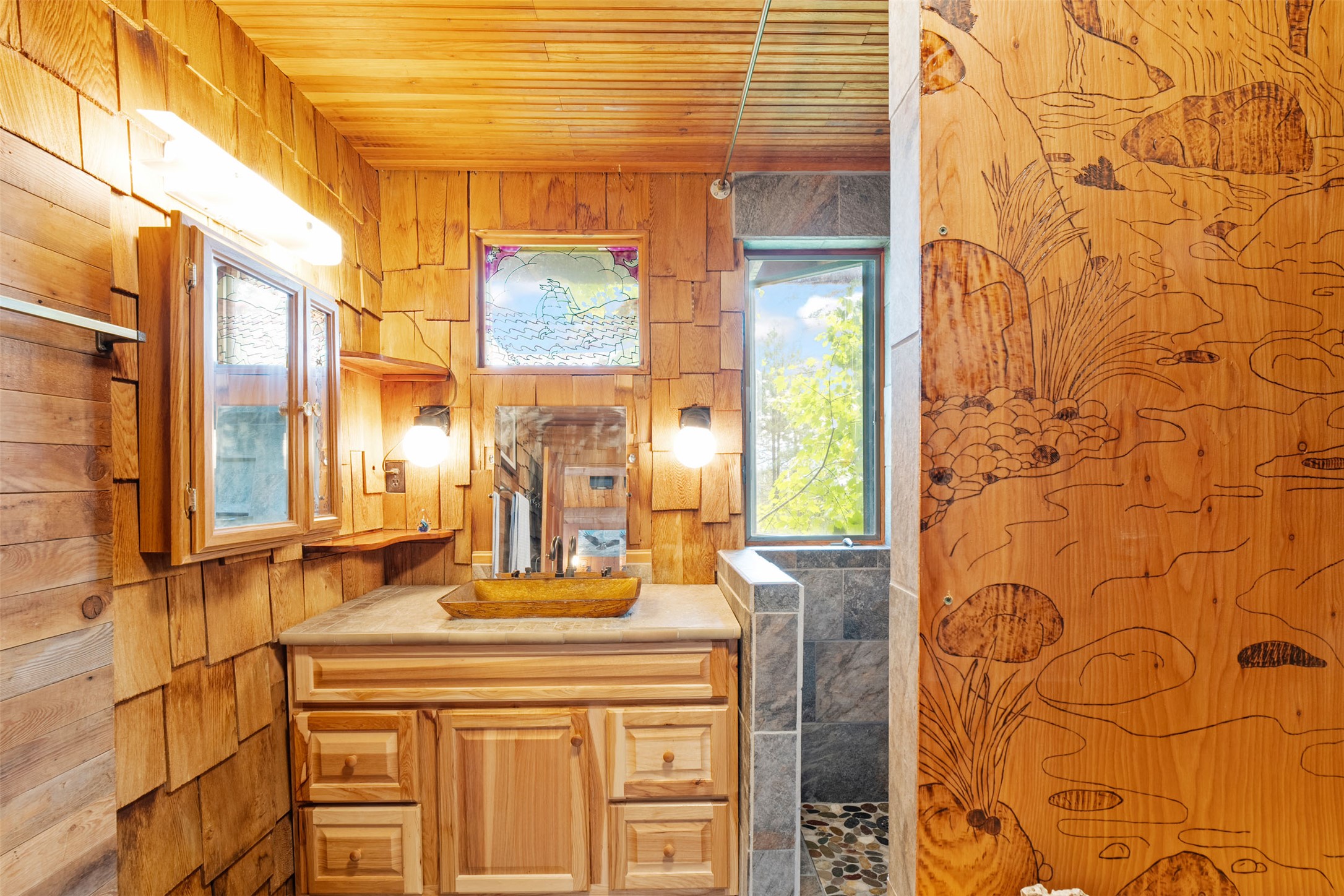 Bigfork, Montana 59911, United States, 3 Bedrooms Bedrooms, ,2 BathroomsBathrooms,Residential,Active,162628