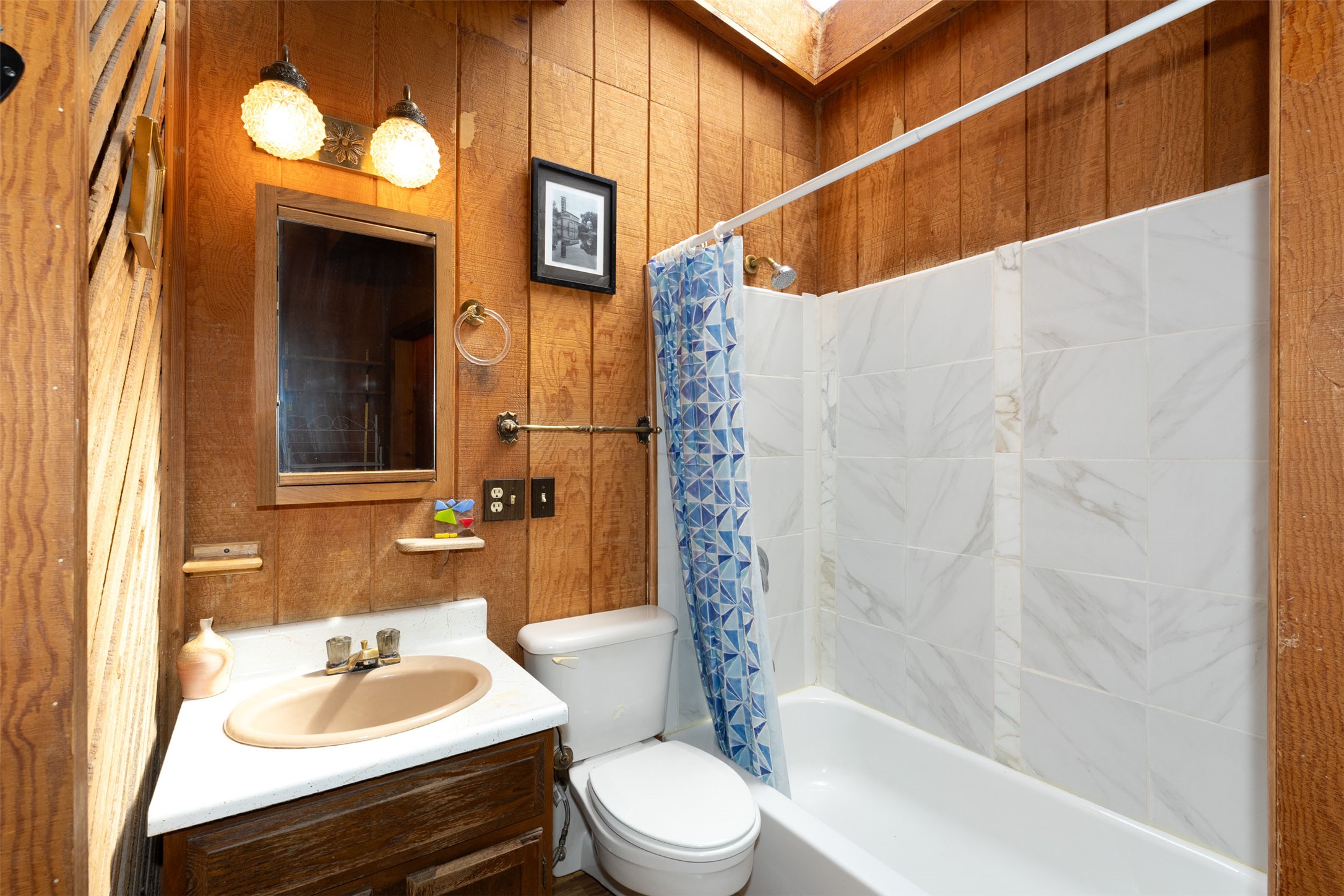 Bigfork, Montana 59911, United States, 3 Bedrooms Bedrooms, ,2 BathroomsBathrooms,Residential,Active,162628