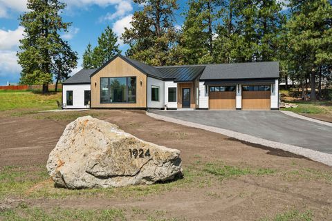 Photo of 1924 Rapids Avenue, Columbia Falls, MT 59912 (MLS # 30050405)