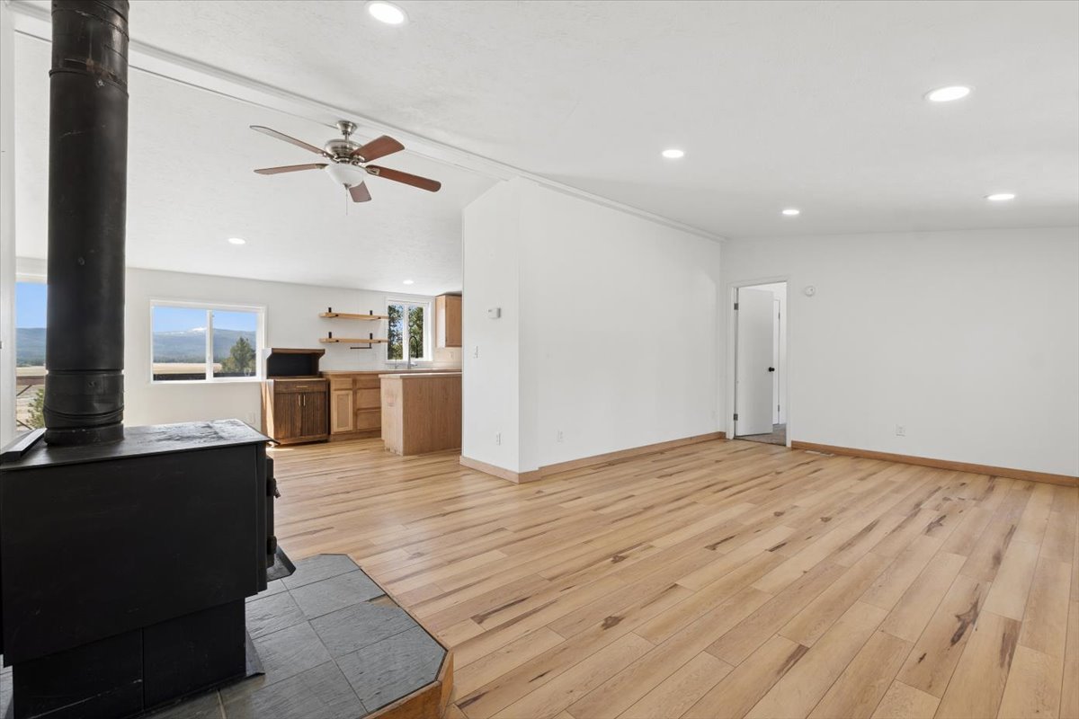 162 McGregor Meadows Road W