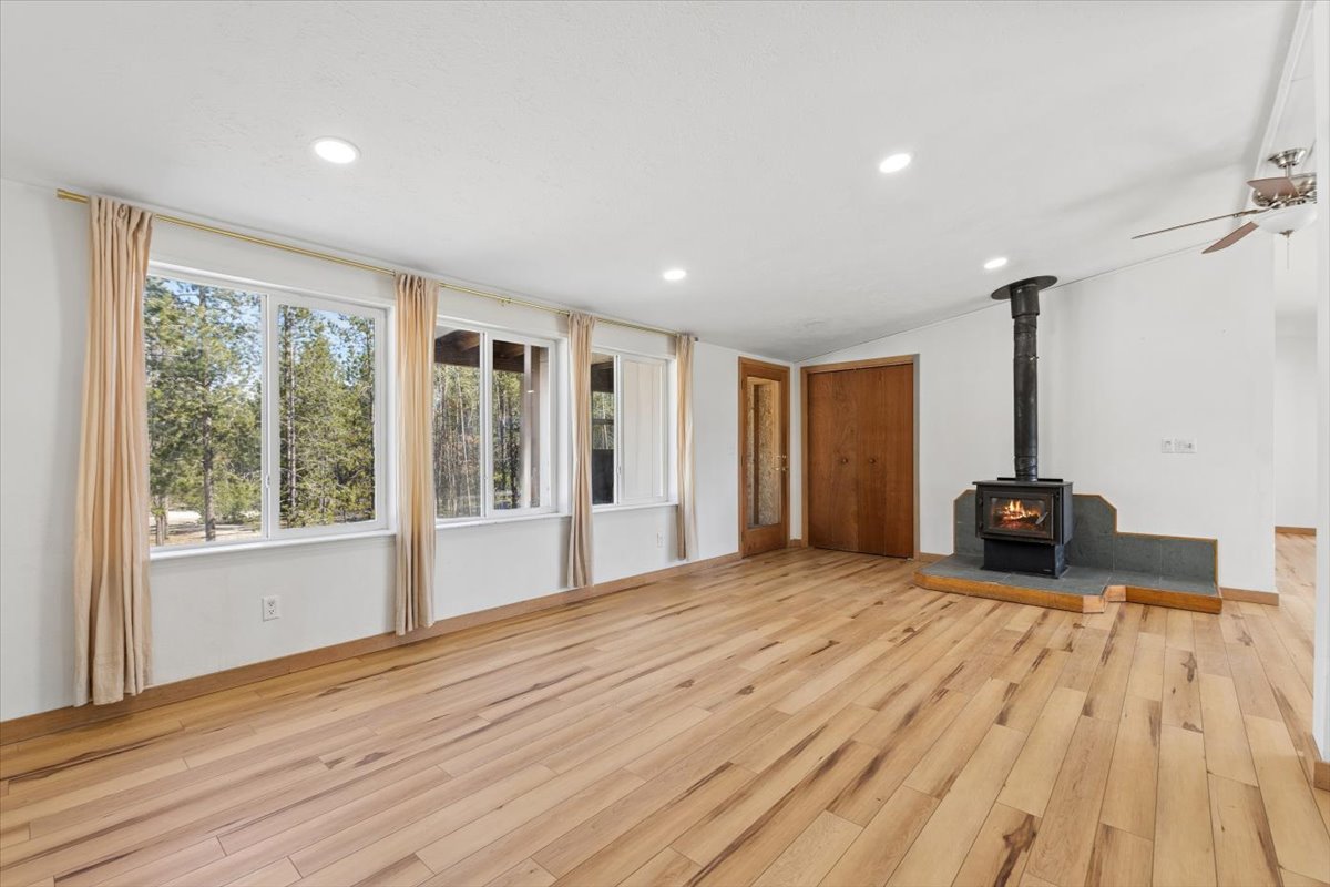 162 McGregor Meadows Road W