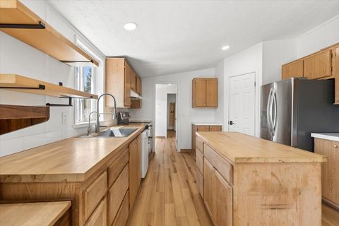 Tiny photo for 162 McGregor Meadows Road W, Marion, MT 59925 (MLS # 30069012)