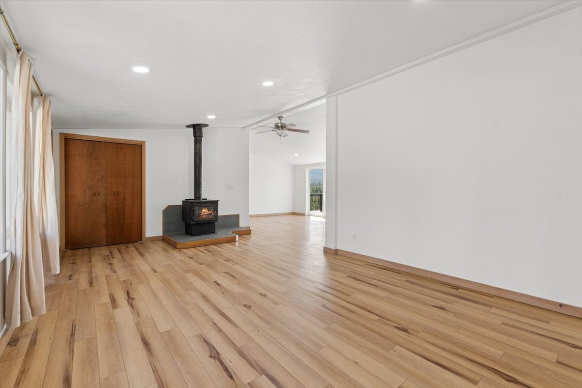 162 McGregor Meadows Road W