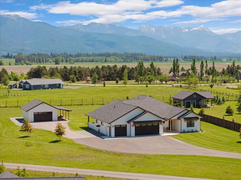 Photo of 472 Jefferson Street, Kalispell, MT 59901 (MLS # 30072332)