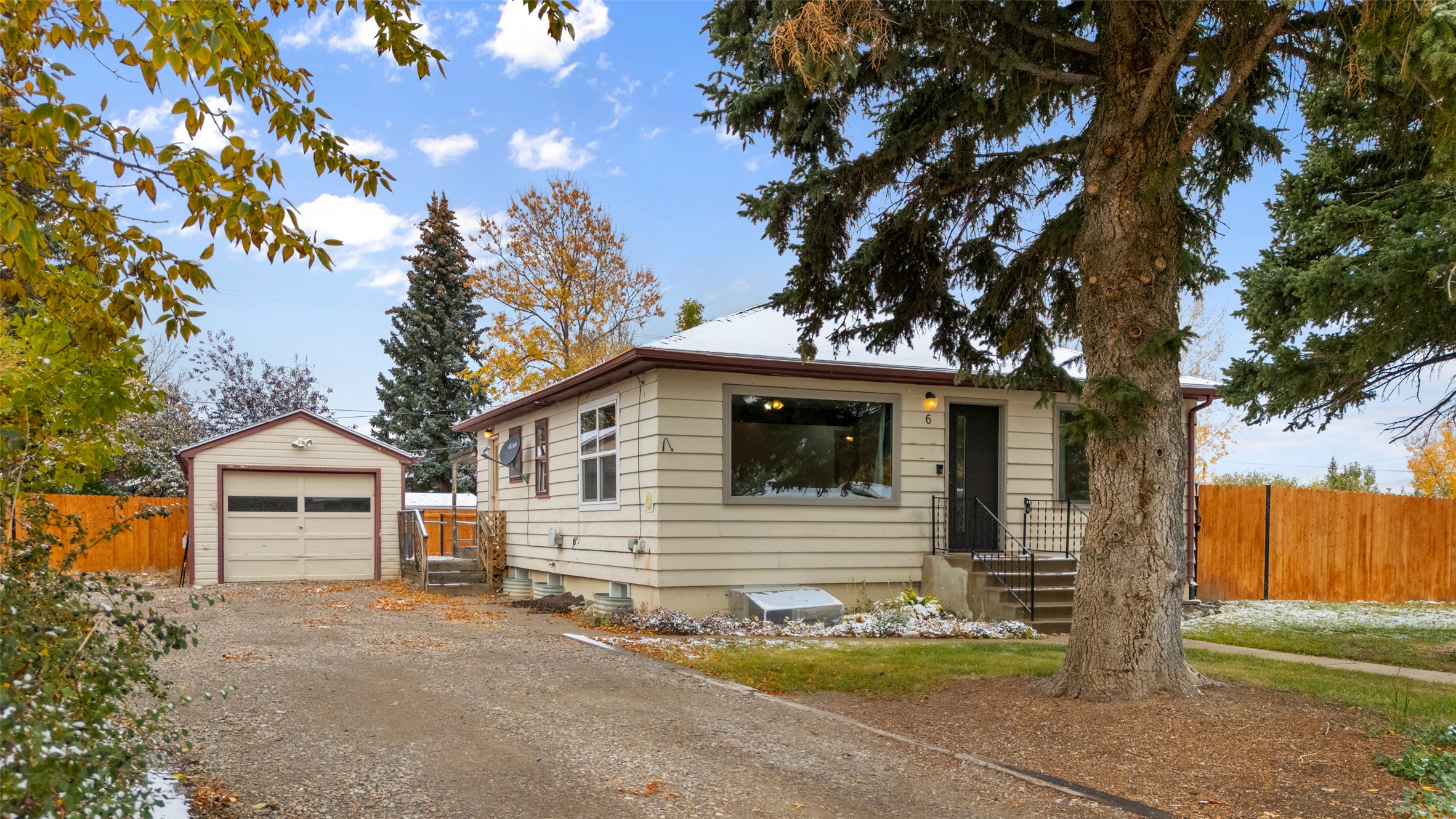 6 N Wisconsin Street