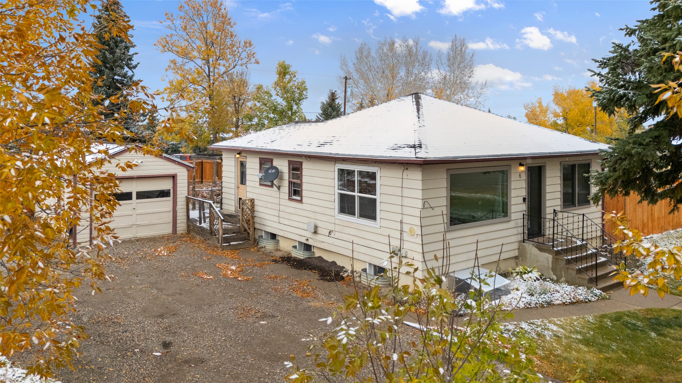 6 N Wisconsin Street