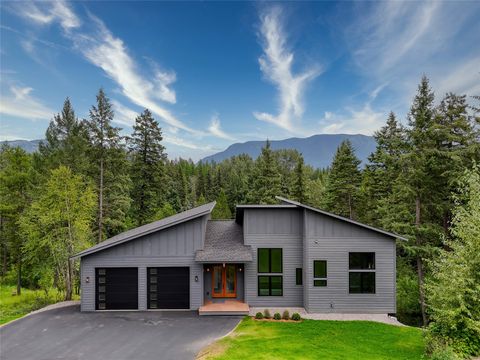 Photo of 277 Gleneagles Trail, Columbia Falls, MT 59912 (MLS # 30054930)