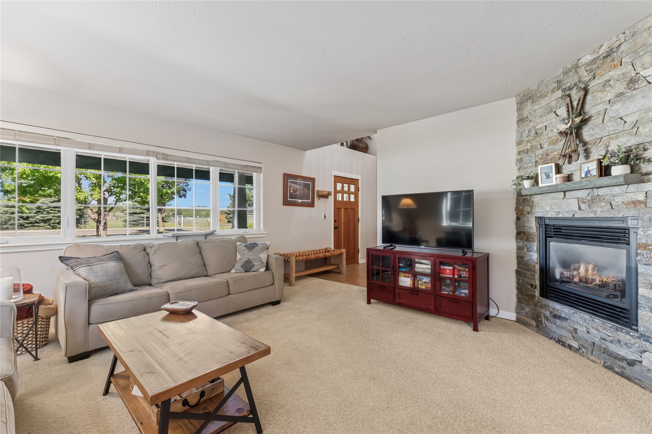 5009 River Lakes Parkway