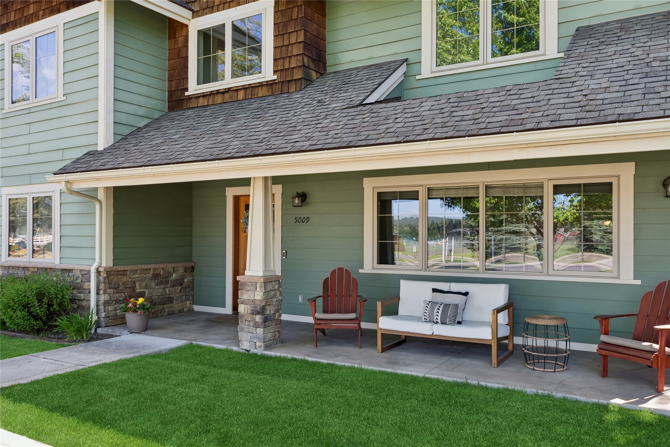 5009 River Lakes Parkway