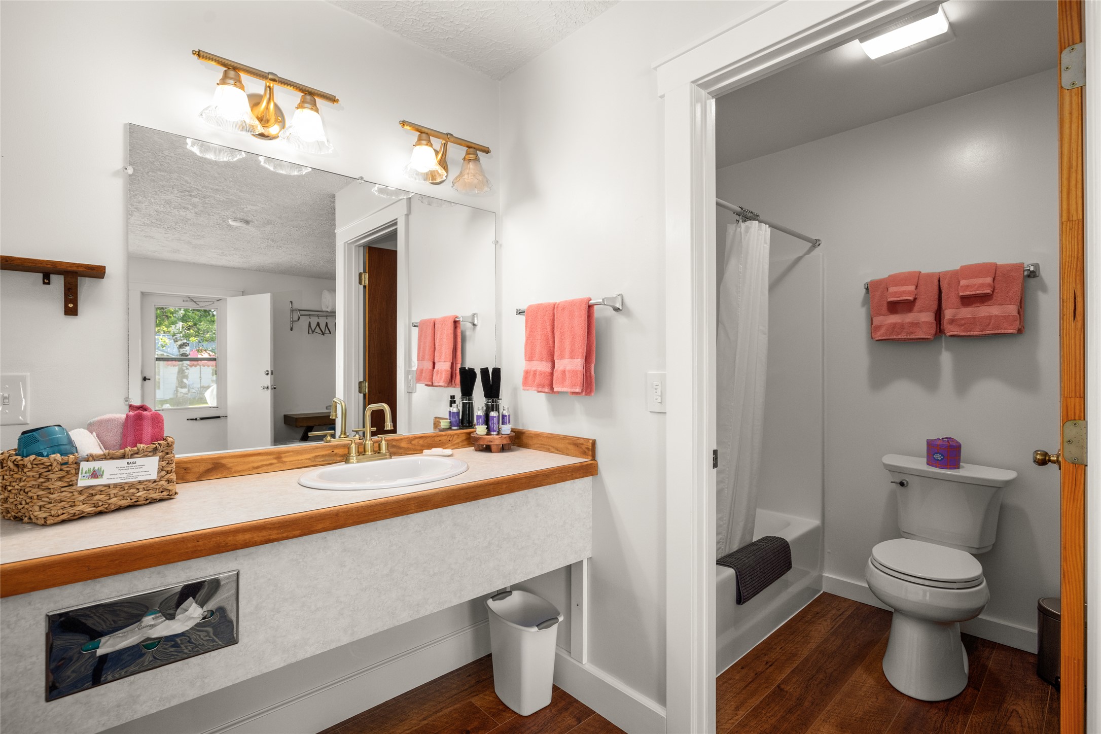 East Glacier Park, Montana 59434, United States, ,Commercial,Active,132835