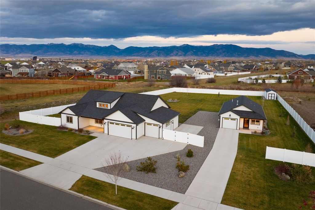 Photo of 915 Stewart Loop, Bozeman, MT 59718 (MLS # 30060969)