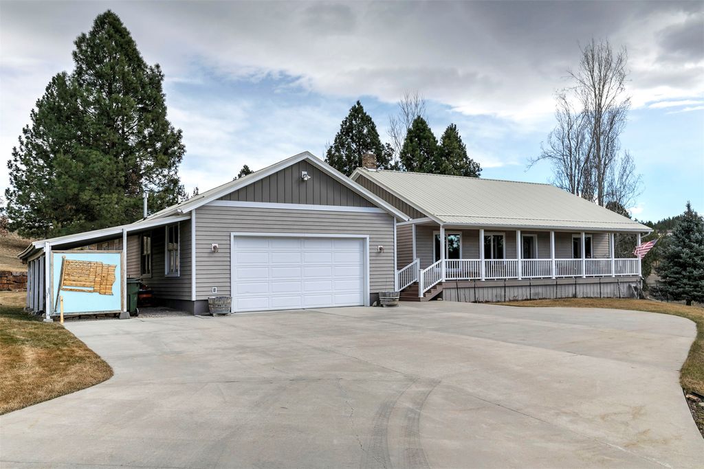 Photo of 677 Bitterroot Drive, Florence, MT 59833 (MLS # 30066085)