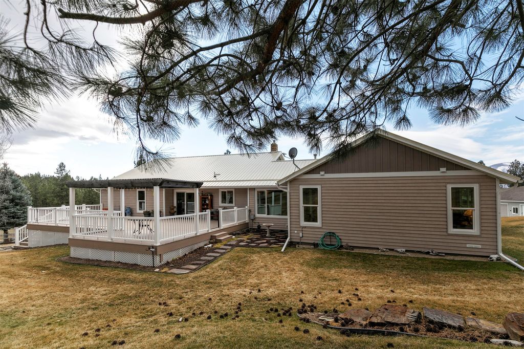 Photo of 677 Bitterroot Drive, Florence, MT 59833 (MLS # 30066085)