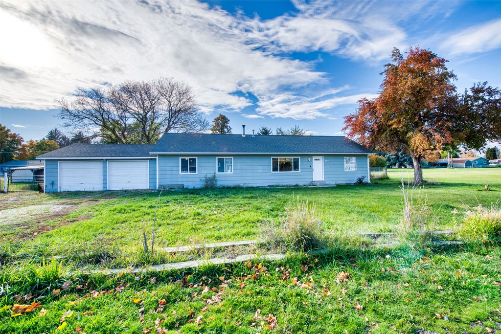Photo of 283 Barrett Street, Hamilton, MT 59840 (MLS # 30060475)