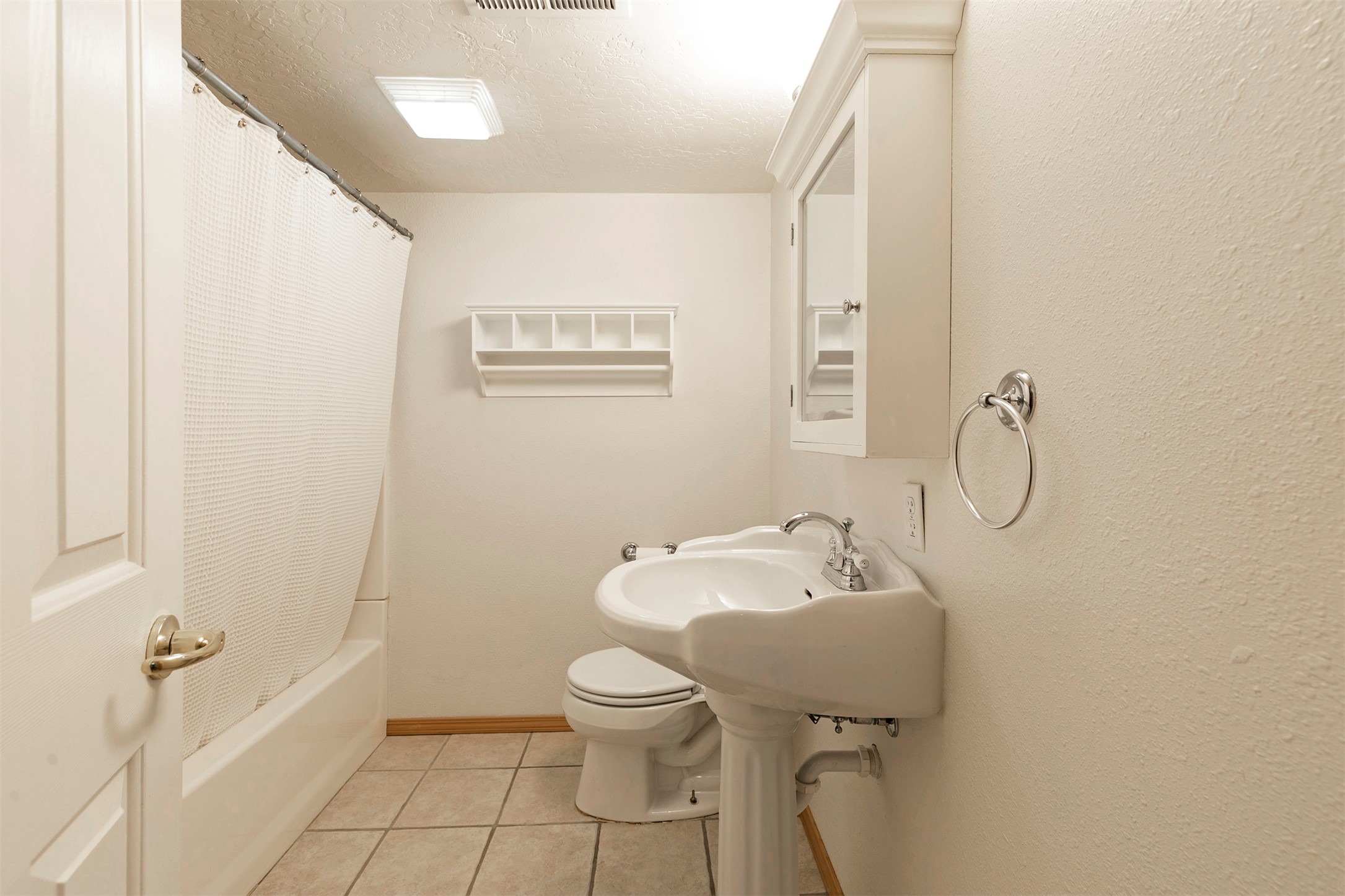 Missoula, Montana 59802, United States, 5 Bedrooms Bedrooms, ,3 BathroomsBathrooms,Residential,Pending,150492