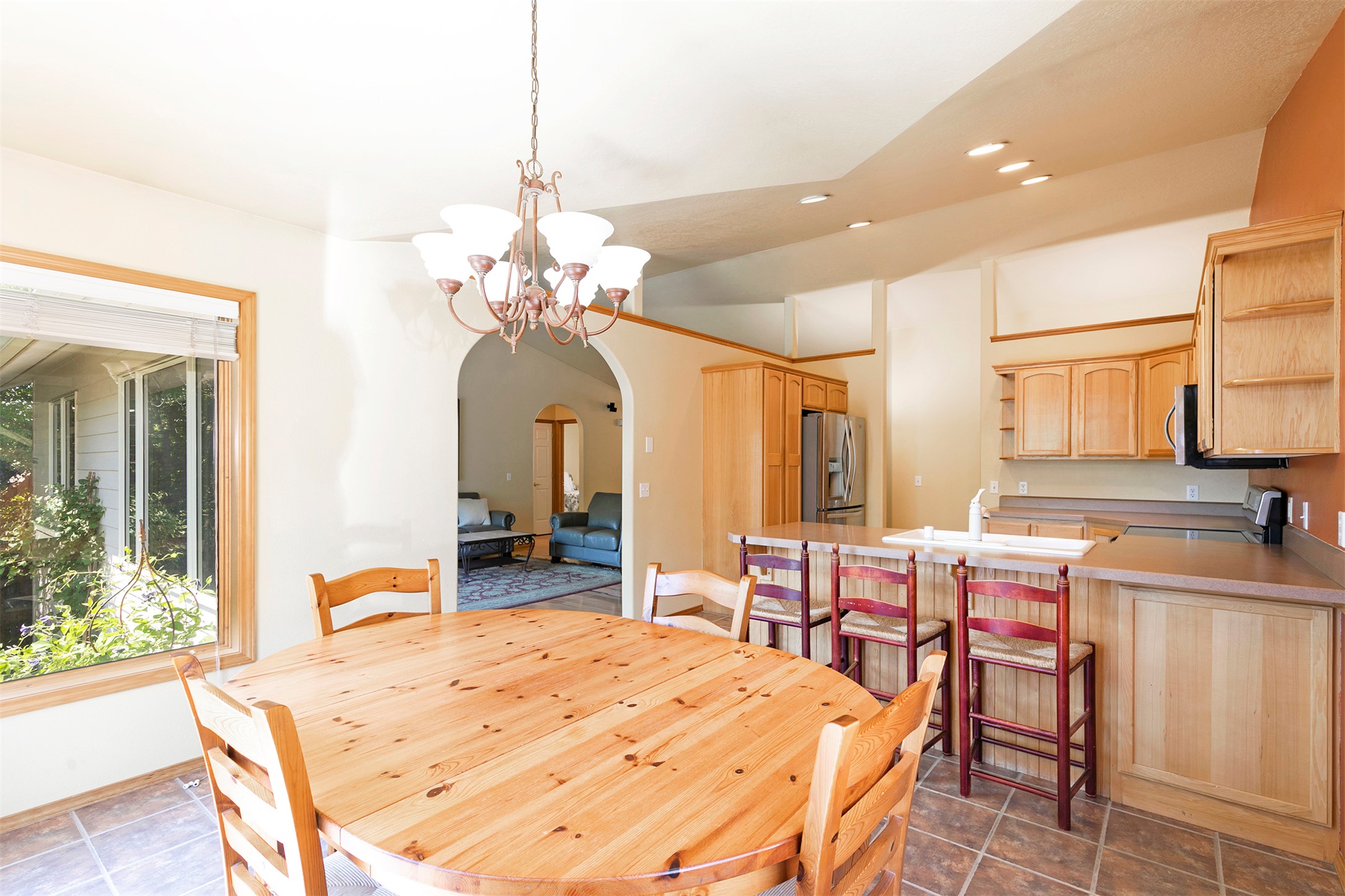 Missoula, Montana 59802, United States, 5 Bedrooms Bedrooms, ,3 BathroomsBathrooms,Residential,Pending,150492