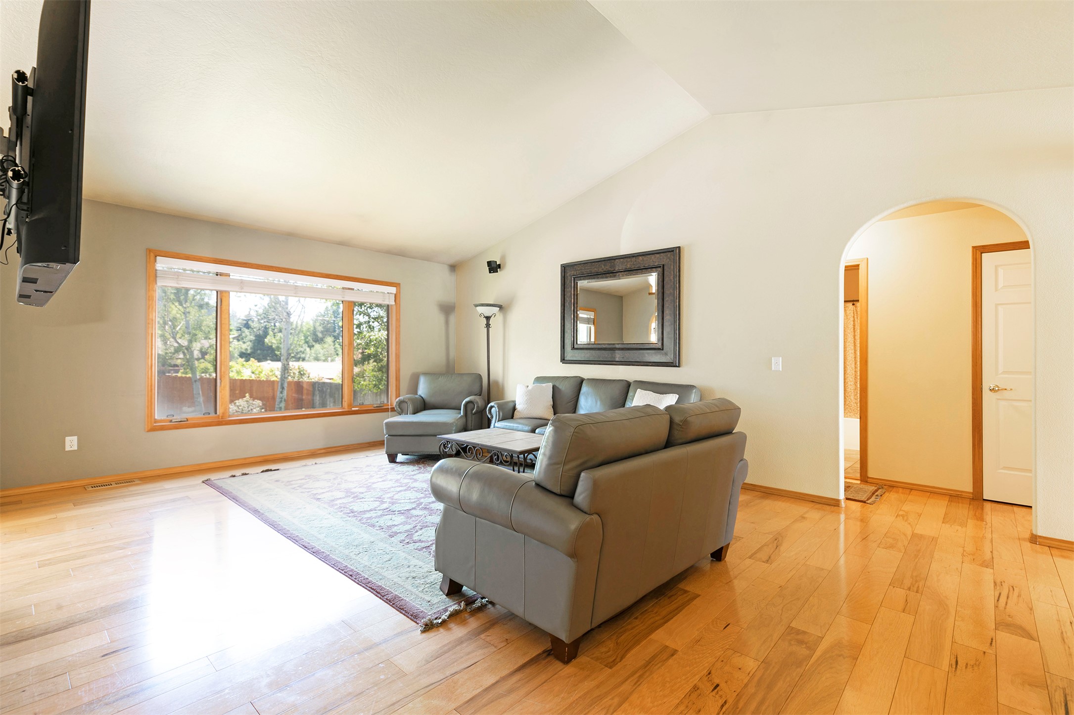 Missoula, Montana 59802, United States, 5 Bedrooms Bedrooms, ,3 BathroomsBathrooms,Residential,Pending,150492