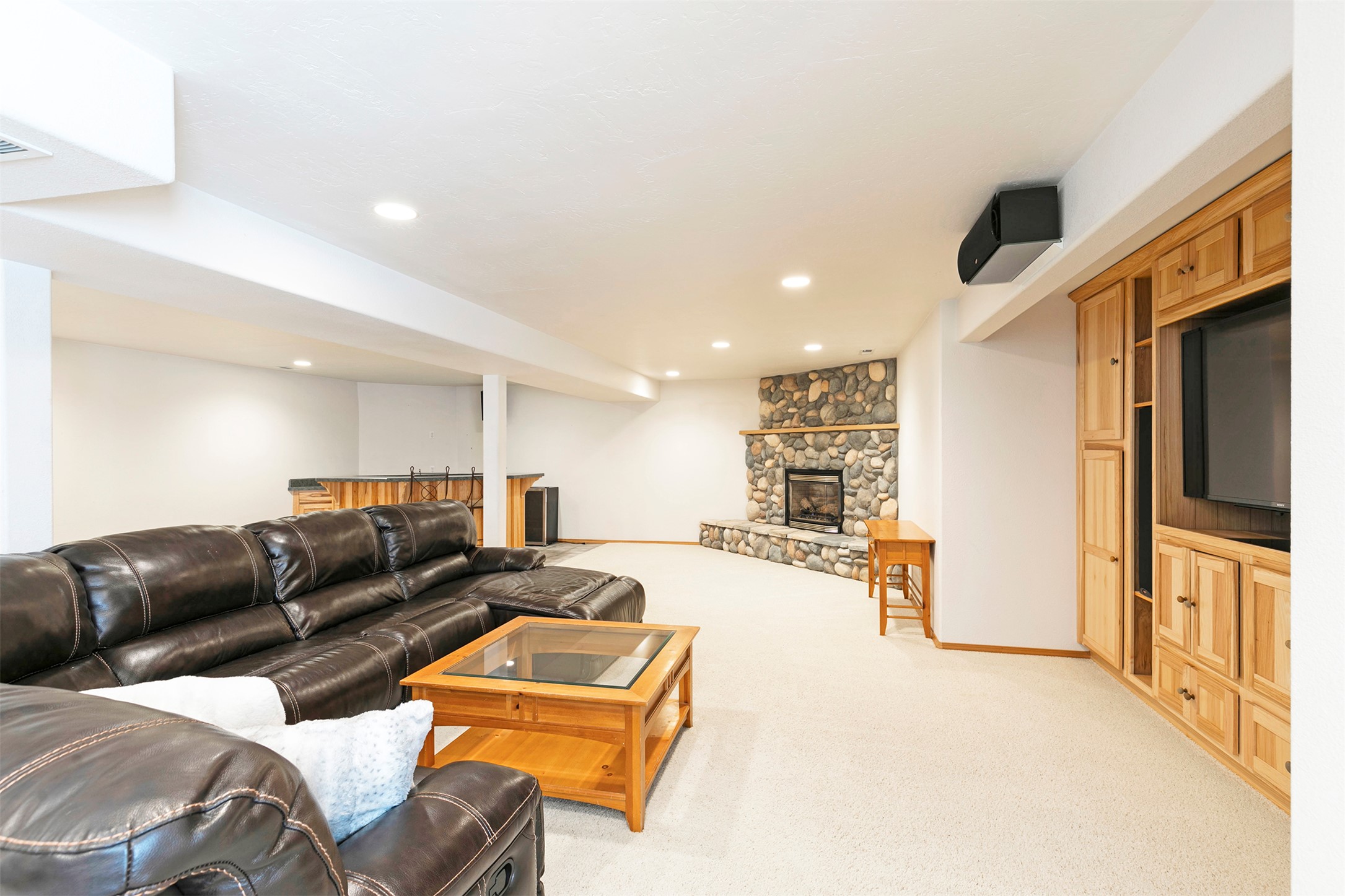 Missoula, Montana 59802, United States, 5 Bedrooms Bedrooms, ,3 BathroomsBathrooms,Residential,Pending,150492