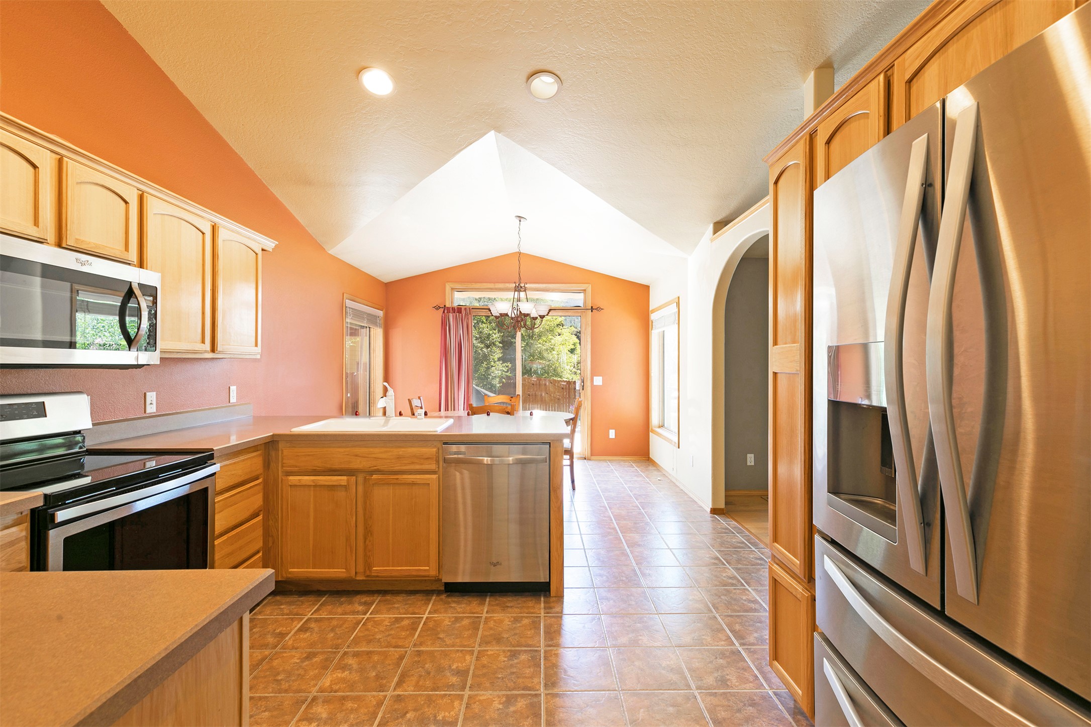 Missoula, Montana 59802, United States, 5 Bedrooms Bedrooms, ,3 BathroomsBathrooms,Residential,Pending,150492