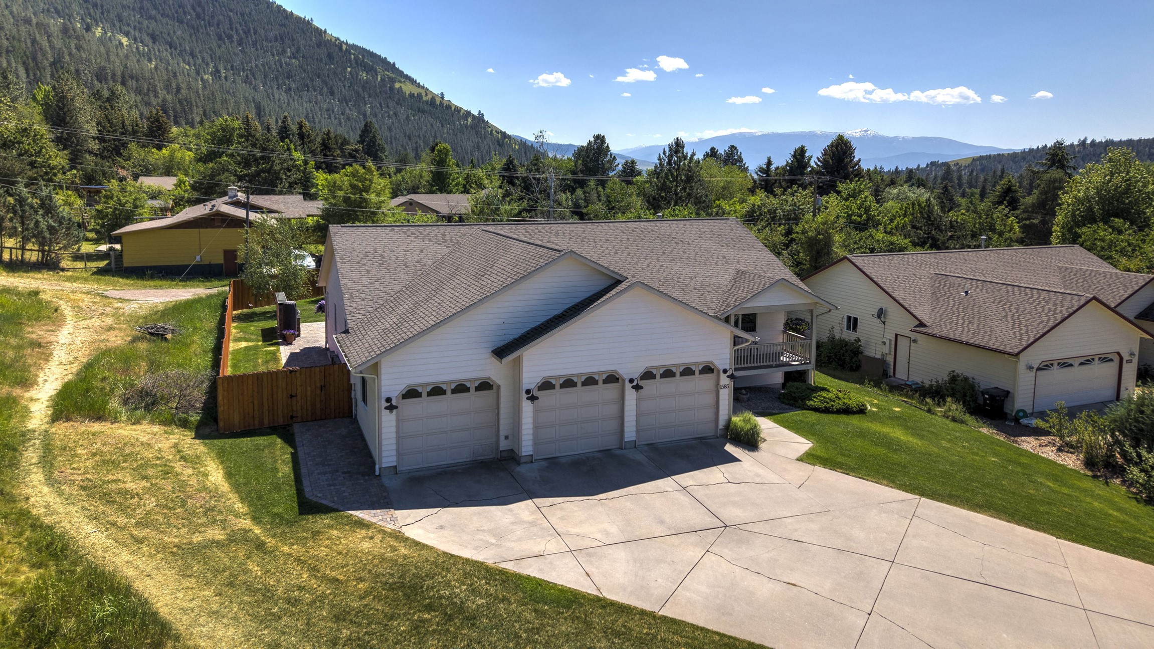 Missoula, Montana 59802, United States, 5 Bedrooms Bedrooms, ,3 BathroomsBathrooms,Residential,Pending,150492