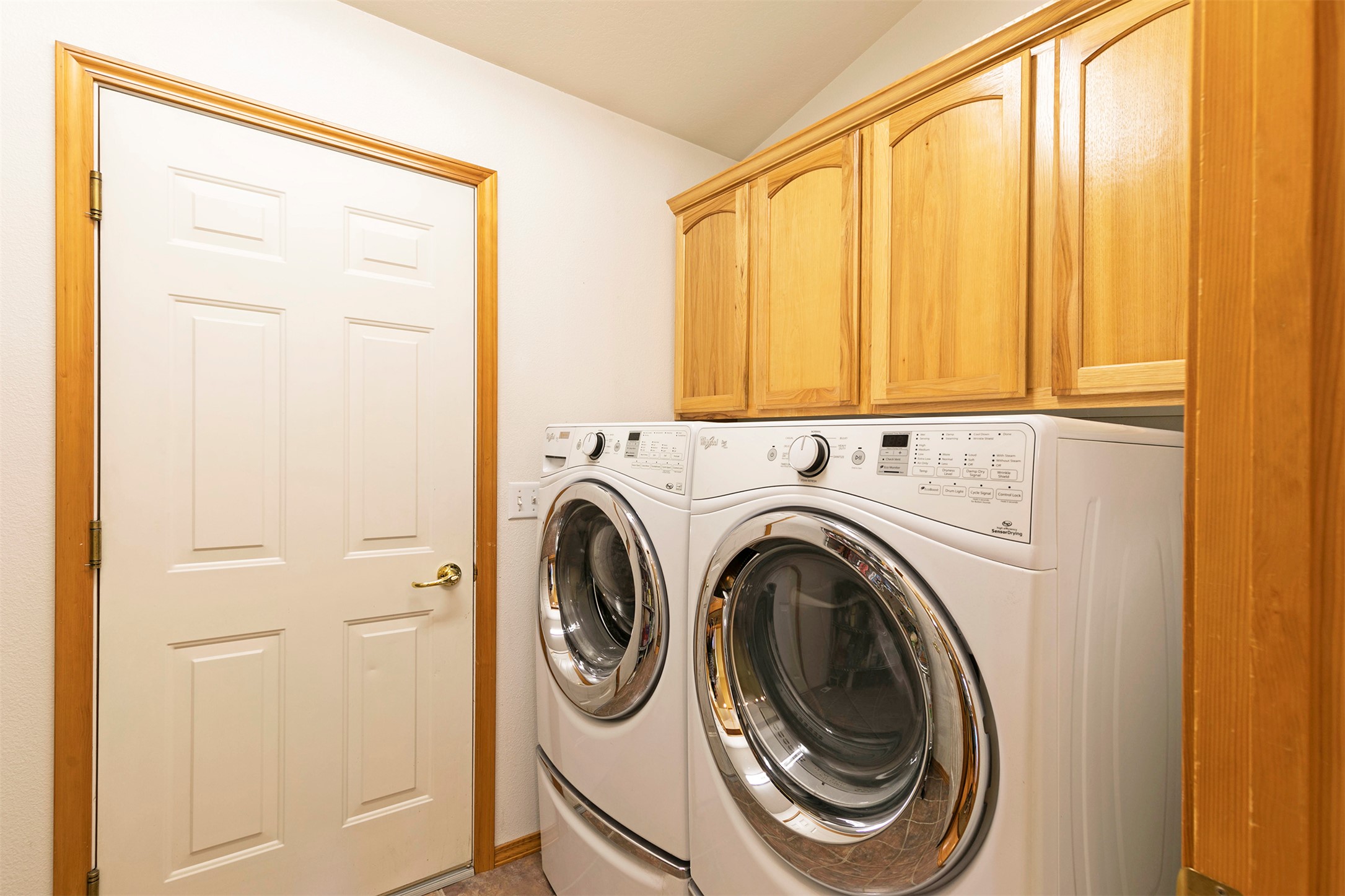 Missoula, Montana 59802, United States, 5 Bedrooms Bedrooms, ,3 BathroomsBathrooms,Residential,Pending,150492