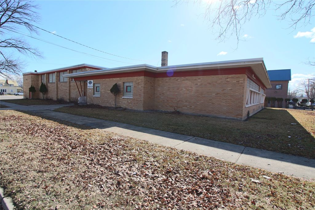 Photo of 514 E Washington Street, Kalispell, MT 59901 (MLS # 30066464)