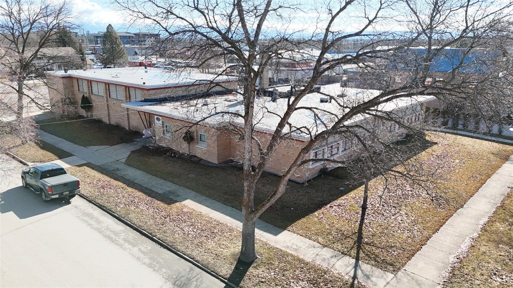 Photo of 514 E Washington Street, Kalispell, MT 59901 (MLS # 30066464)