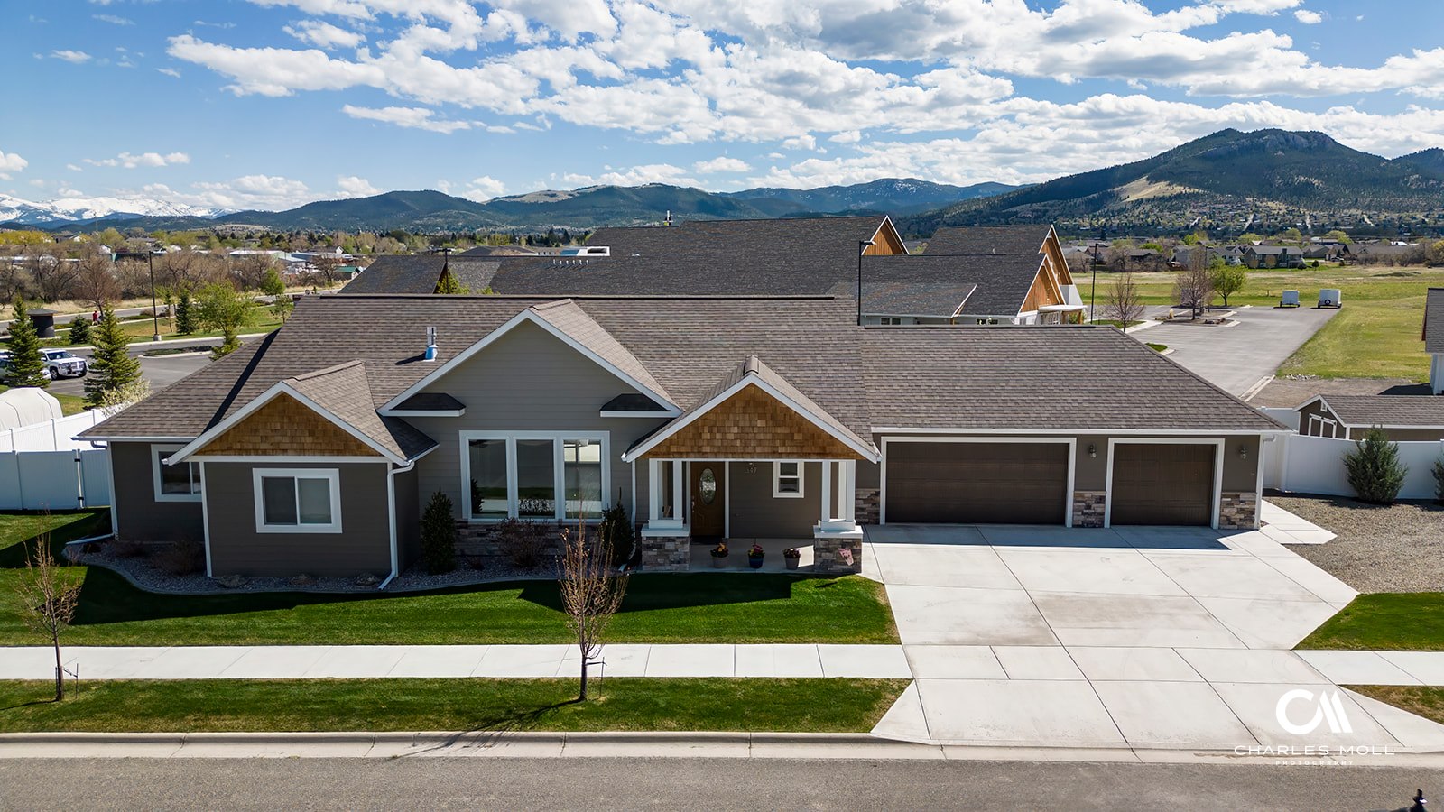 Helena, Montana 59602, United States, 3 Bedrooms Bedrooms, ,3 BathroomsBathrooms,Residential,Pending,128906