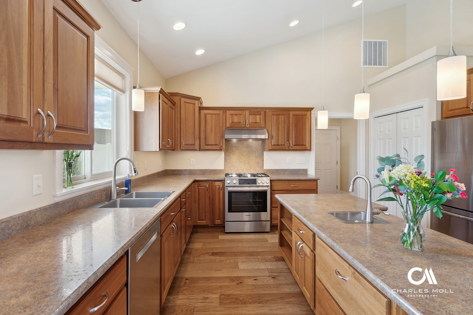 Helena, Montana 59602, United States, 3 Bedrooms Bedrooms, ,3 BathroomsBathrooms,Residential,Pending,128906