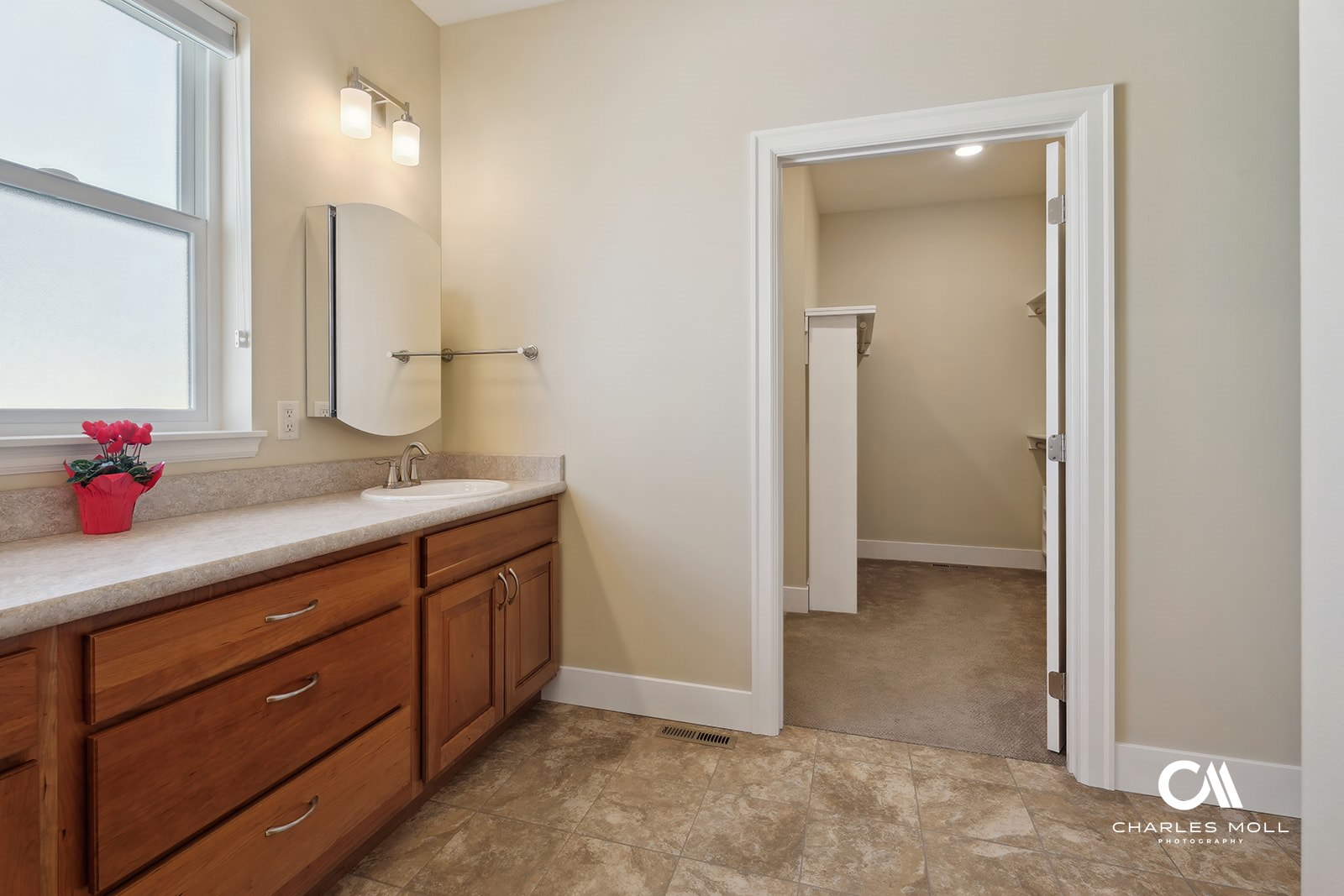 Helena, Montana 59602, United States, 3 Bedrooms Bedrooms, ,3 BathroomsBathrooms,Residential,Pending,128906