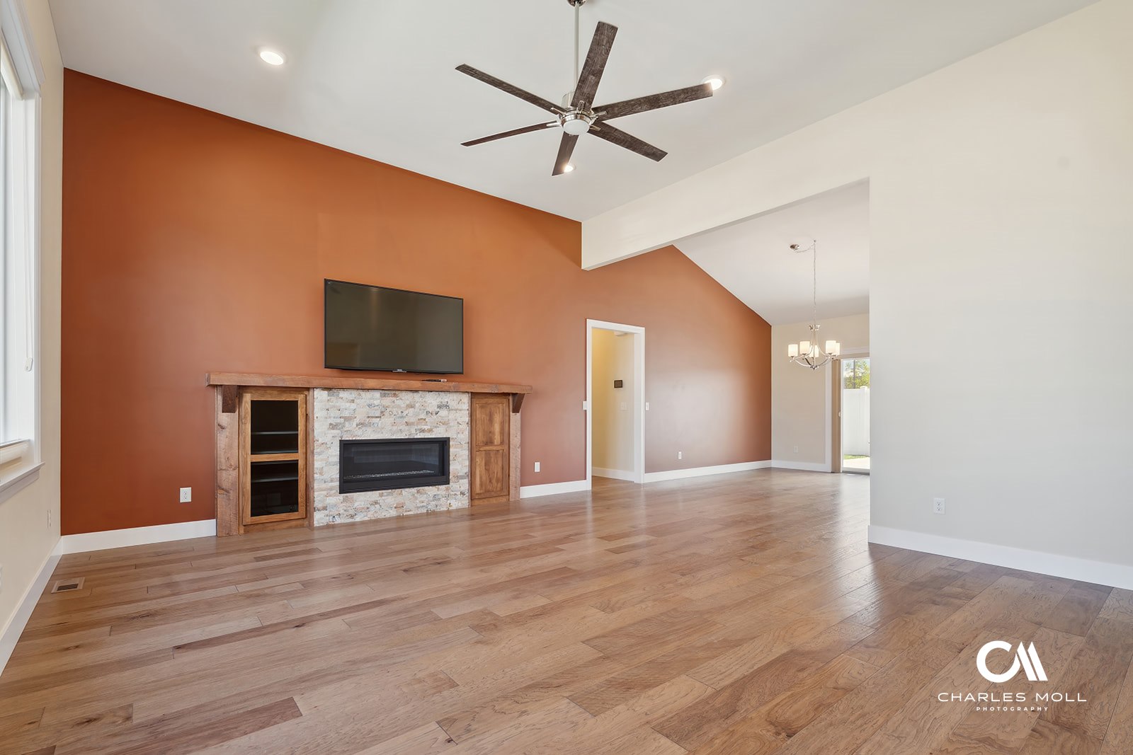 Helena, Montana 59602, United States, 3 Bedrooms Bedrooms, ,3 BathroomsBathrooms,Residential,Pending,128906