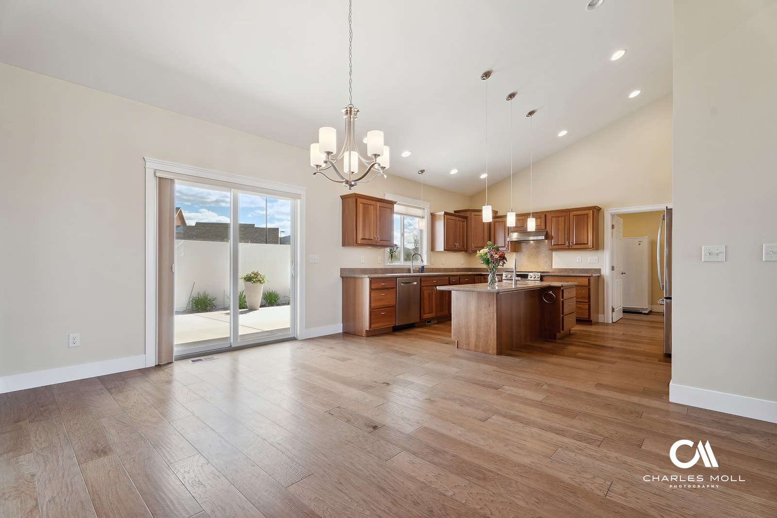 Helena, Montana 59602, United States, 3 Bedrooms Bedrooms, ,3 BathroomsBathrooms,Residential,Pending,128906