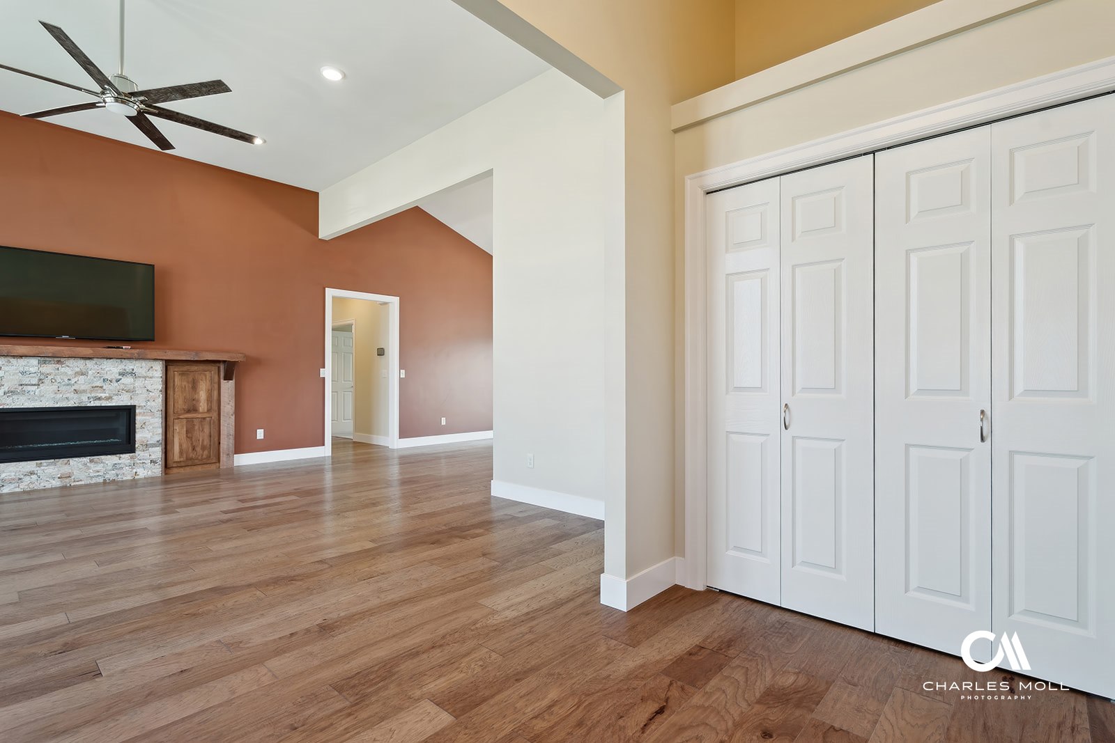 Helena, Montana 59602, United States, 3 Bedrooms Bedrooms, ,3 BathroomsBathrooms,Residential,Pending,128906