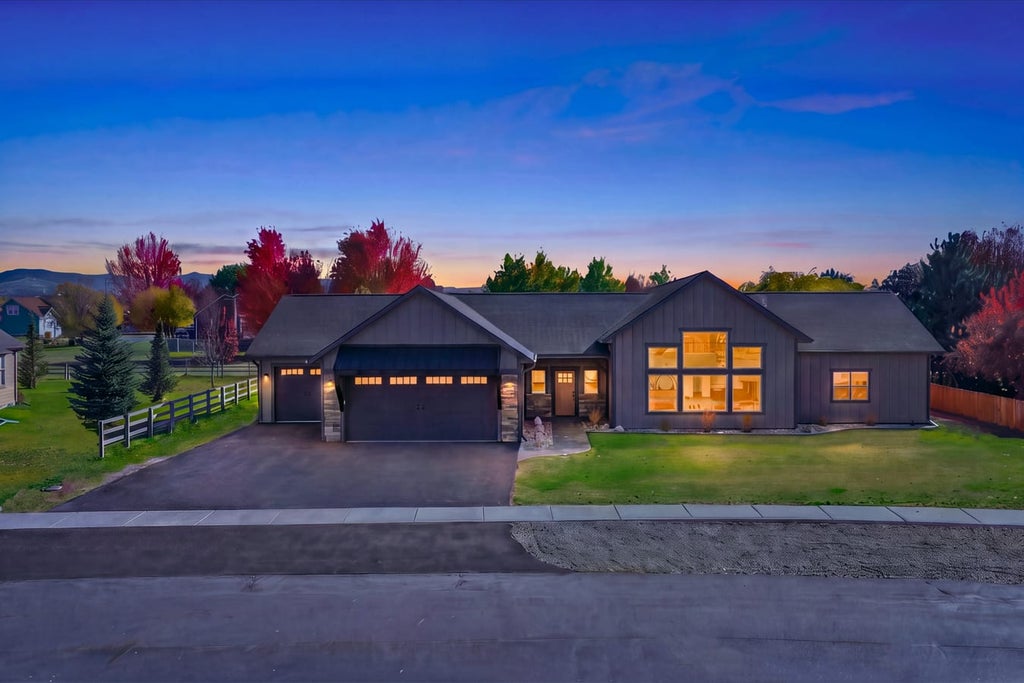 Photo of 635 Md Circle, Hamilton, MT 59840 (MLS # 30079718)